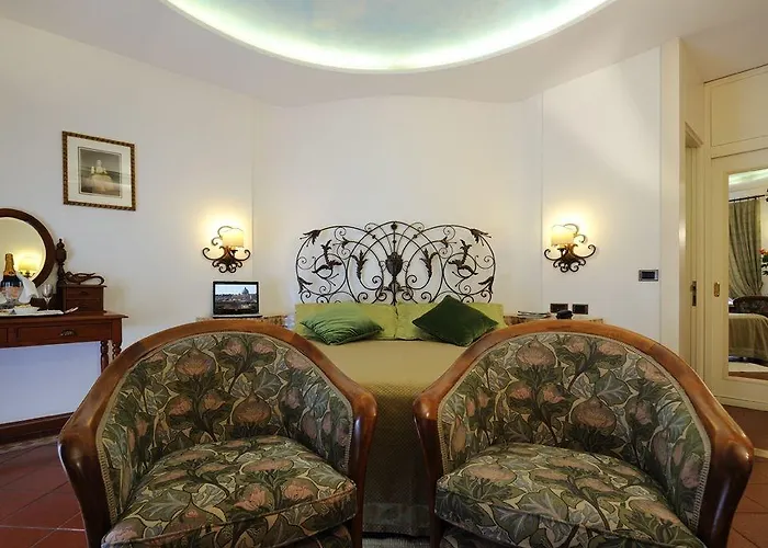 Hotel Farnese 4*