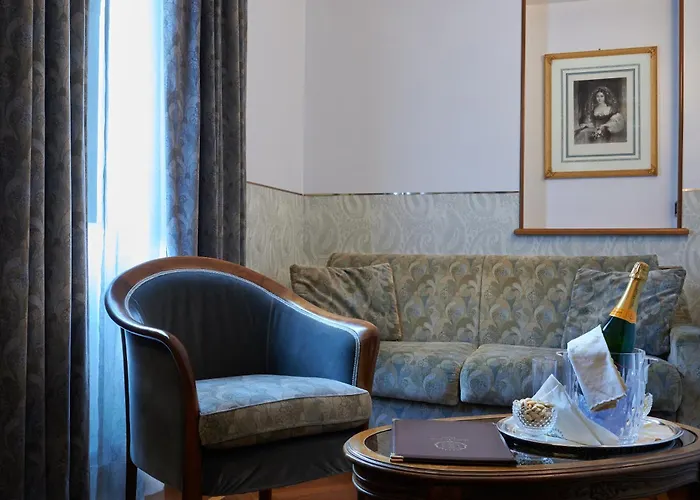 Hotel Farnese Rome